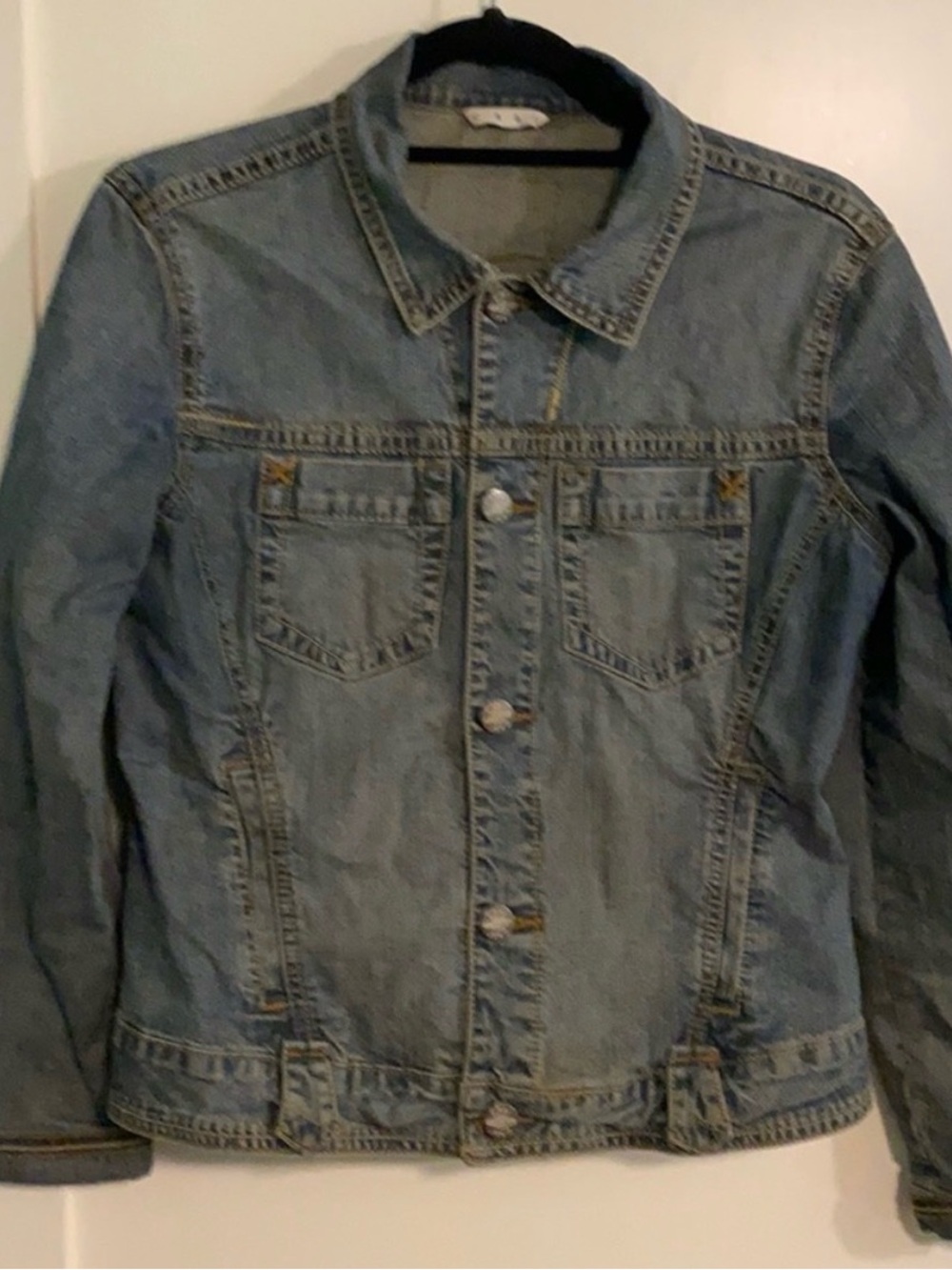 Cabi Women’s  Light Blue Denim Jacket